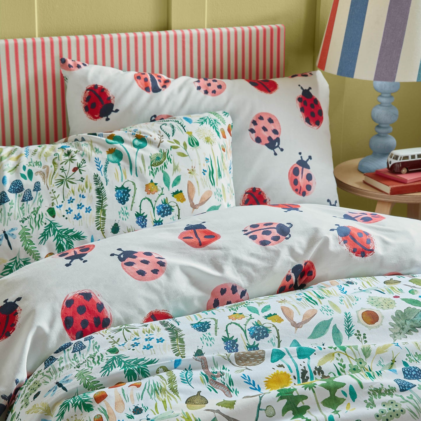 Garden Explorer/Ladybird Reversible Duvet Cover Set