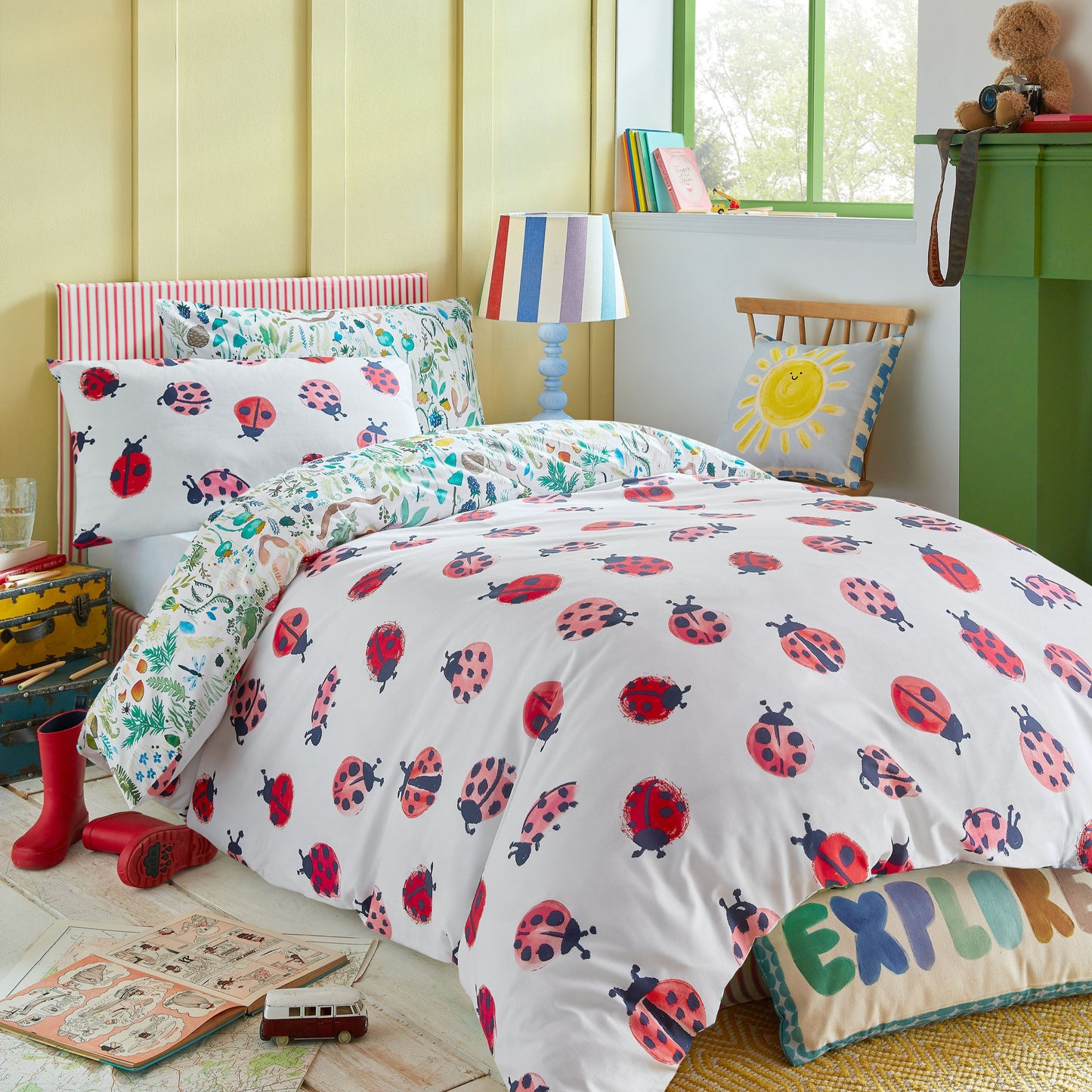 Garden Explorer/Ladybird Reversible Duvet Cover Set